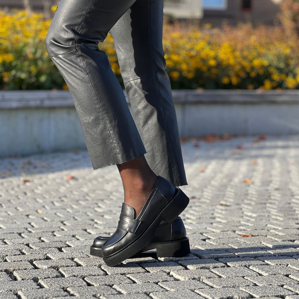 byPernille - Juliet Loafer Sort