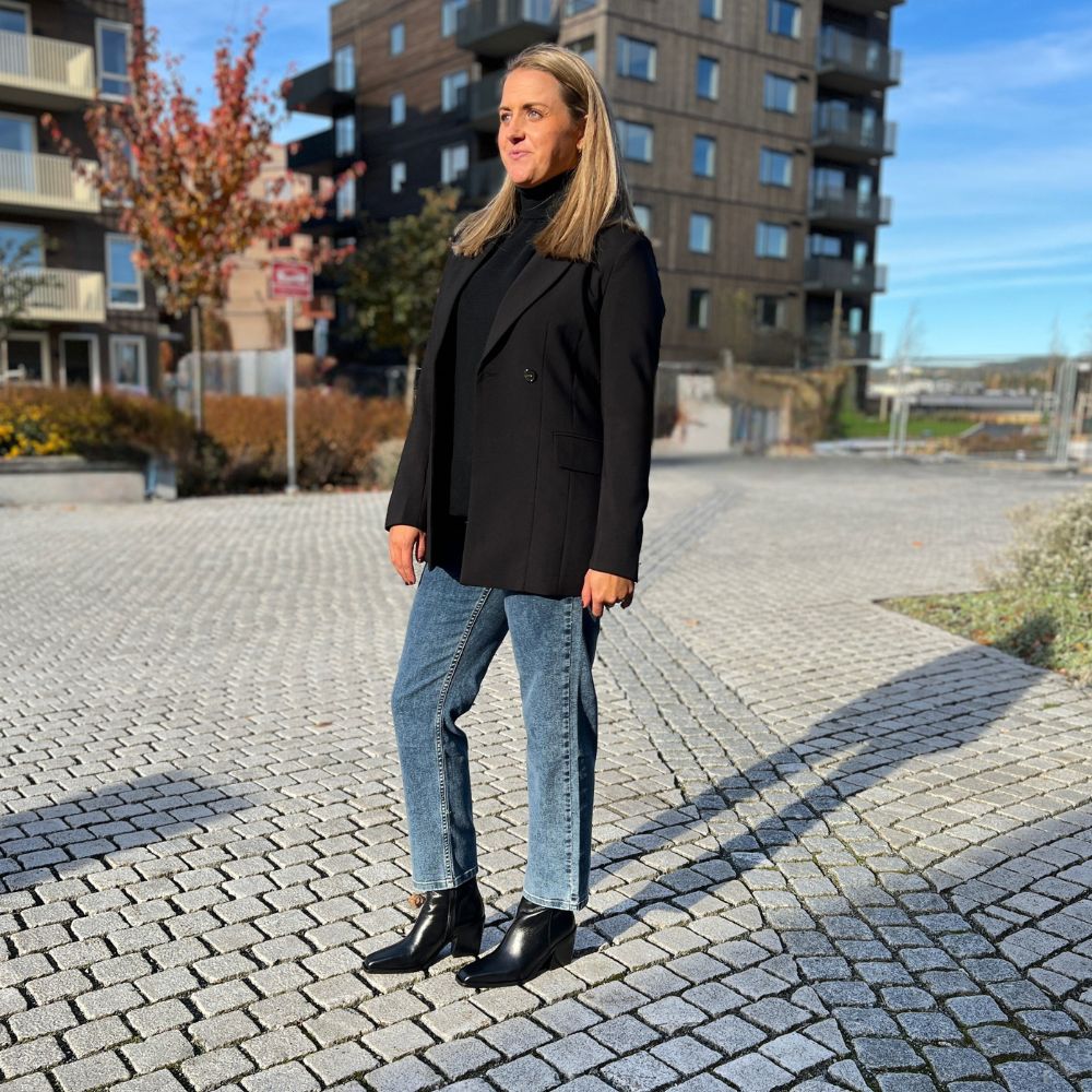 byPernille - Loretta Skolett Sort