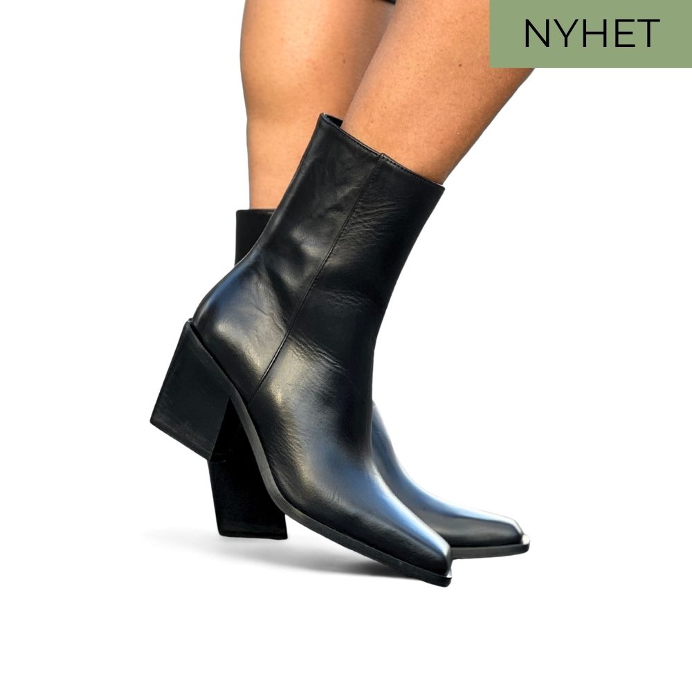 byPernille Loretta Skolett Sort - Main Image