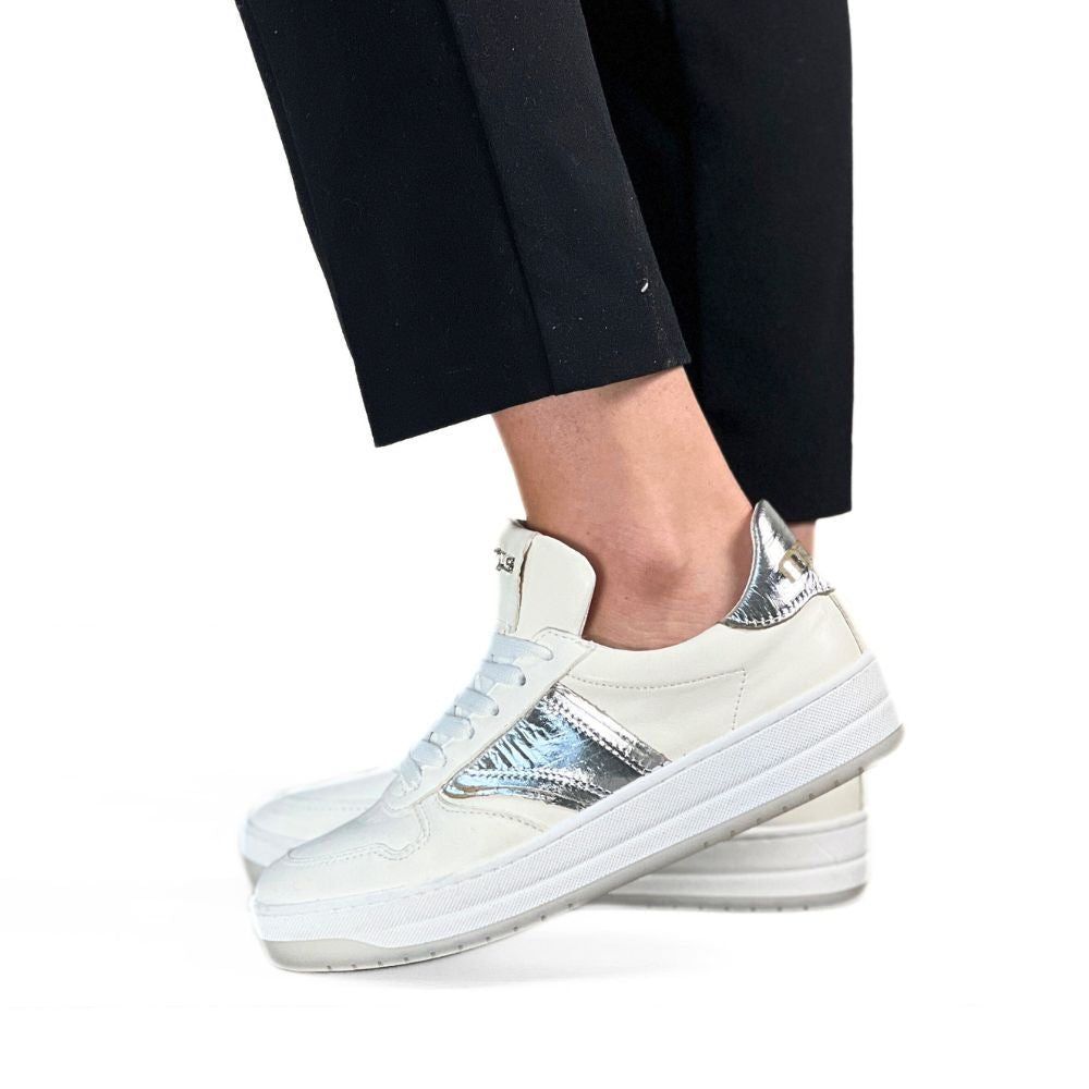 Mjus - Viviana Sneaker Hvit med sølv detaljer