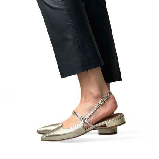 Metallic slingback