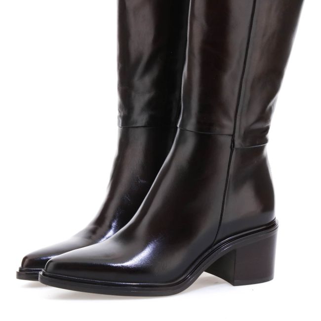 brune skinnstøvletter dame