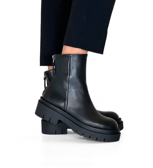 byPernille - Gia Boot Sort - bypernille.no