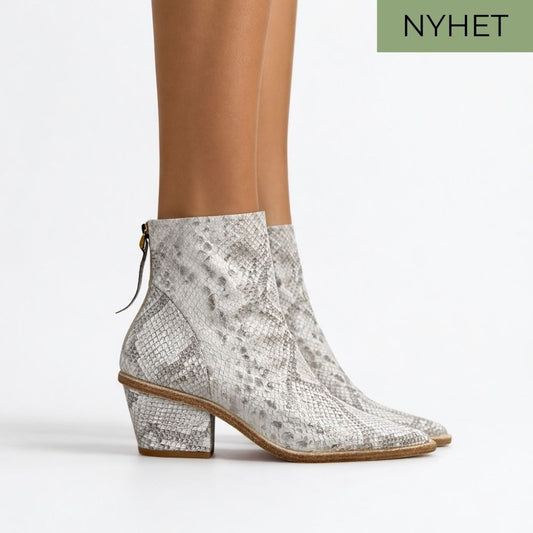 History541 - Alice Ankelstøvlett Snake Buffaloskinn