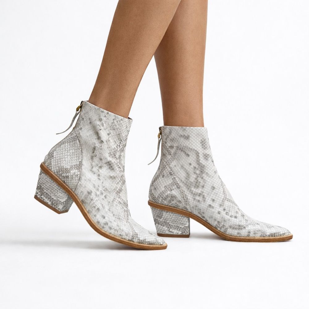 History541 - Alice Ankelstøvlett Snake Buffaloskinn