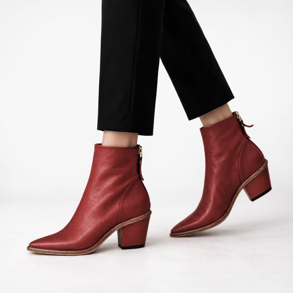 History541 - Alice Ankelstøvlett Rød Buffaloskinn