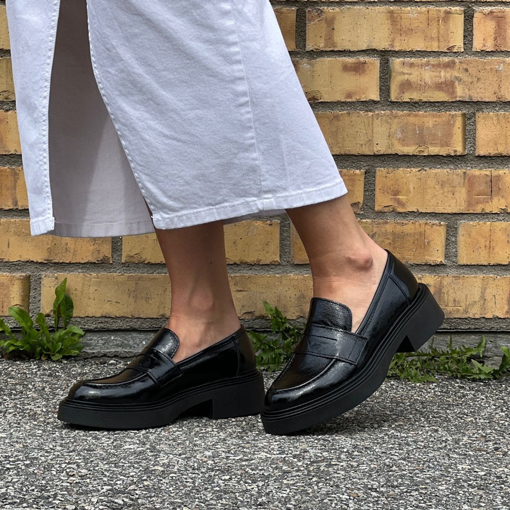 Stelio Malori - Juliet Loafer i sort lakk - bypernille.no